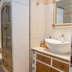شقة Vasmir