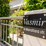 Vasmir شقة